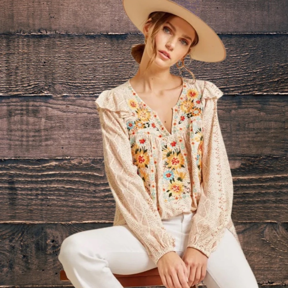 Savanna Jane Embroidered Cottage-core Peasant Top Medium